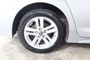 TOYOTA COROLLA 1.8 VVT-h Icon Tech Touring Sports CVT Euro 6 (s/s) 5dr