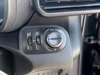 VAUXHALL Combo Electric Black 2300 50kWh Sportive electric van, 25,500 miles, Automatic,