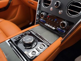 ROLLS-ROYCE CULLINAN 6.75 V12 SUV 5dr Petrol Auto 4WD Euro 6 (563 bhp)