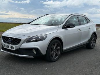 VOLVO V40 CROSS COUNTRY 1.6 D2 Lux Hatchback 5dr Diesel Powershift Euro 5 (s/s) (115 ps)