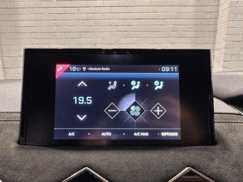 DS AUTOMOBILES DS 3 E-TENSE 50kWh Performance Line Crossback 5dr Electric Auto (136 