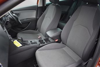 SEAT LEON 1.6 TDI SE Dynamic Technology Hatchback 5dr Diesel DSG Euro 6 (s