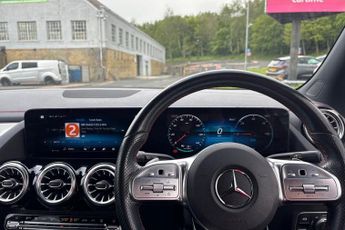 MERCEDES-BENZ EQA EQA 300 66.5kWh AMG Line (Premium) SUV 5dr Electric Auto 4MATIC 