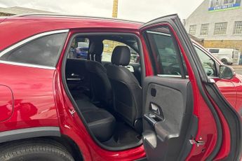 MERCEDES-BENZ EQA EQA 300 66.5kWh AMG Line (Premium) SUV 5dr Electric Auto 4MATIC 