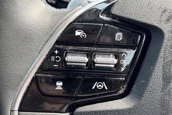 KIA NIRO 64.8kWh 4 SUV 5dr Electric Auto (201 bhp) Reverse Camera, Front 