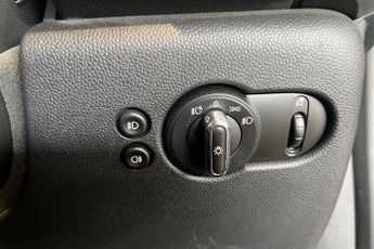 MINI Electric Hatch Cooper SE 32.6kWh Level 3 Hatchback 3dr Electric Auto (184 ps) P
