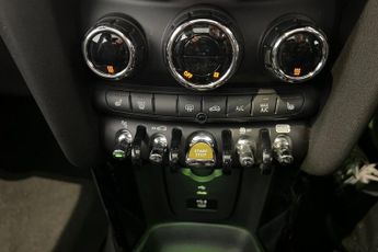 MINI Electric Hatch Cooper SE 32.6kWh Level 3 Hatchback 3dr Electric Auto (184 ps) P