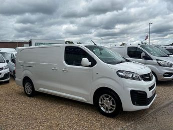 VAUXHALL VIVARO 2.0 Turbo D 3100 Sportive Panel Van 5dr Diesel Auto L2 H1 Euro 6