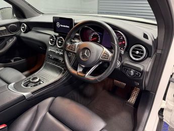 MERCEDES-BENZ GLC 2.1 GLC250d AMG Line SUV 5dr Diesel G-Tronic+ 4MATIC Euro 6 (s/s