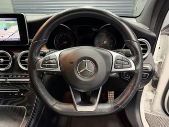 MERCEDES-BENZ GLC 2.1 GLC250d AMG Line SUV 5dr Diesel G-Tronic+ 4MATIC Euro 6 (s/s