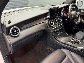 MERCEDES-BENZ GLC 2.1 GLC250d AMG Line SUV 5dr Diesel G-Tronic+ 4MATIC Euro 6 (s/s