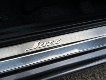 HONDA JAZZ 1.4 i-VTEC ES Plus Hatchback 5dr Petrol CVT Euro 5 (99 ps)