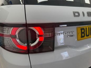 LAND ROVER DISCOVERY SPORT 2.0 TD4 HSE SUV 5dr Diesel Auto 4WD Euro 6 (s/s) (180 ps)