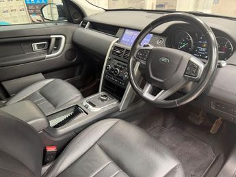 LAND ROVER DISCOVERY SPORT 2.0 TD4 HSE SUV 5dr Diesel Auto 4WD Euro 6 (s/s) (180 ps)