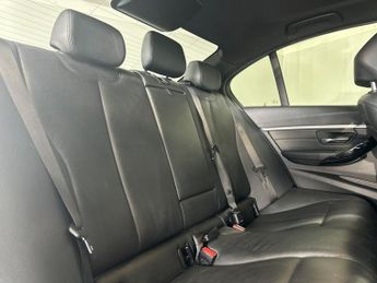 BMW 3 SERIES 2.0 320d M Sport Saloon 4dr Diesel Auto Euro 6 (s/s) (190 ps)