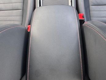 MG MG HS 1.5 T-GDI Exclusive SUV 5dr Petrol DCT Euro 6 (s/s) (162 ps)
