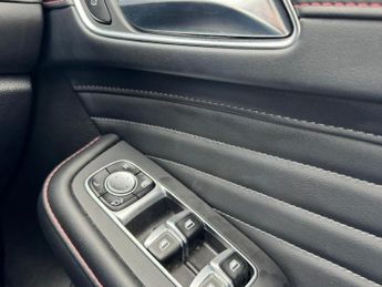 MG MG HS 1.5 T-GDI Exclusive SUV 5dr Petrol DCT Euro 6 (s/s) (162 ps)