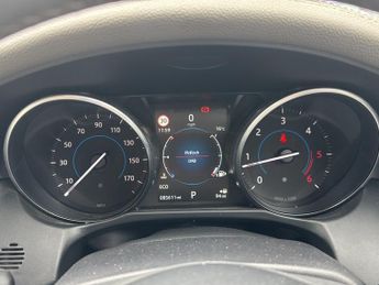 JAGUAR XF 2.0d Prestige Saloon 4dr Diesel Auto Euro 6 (s/s) (163 ps)