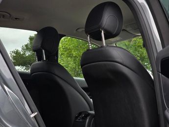 MERCEDES-BENZ GLC 2.1 GLC220d Urban Edition SUV 5dr Diesel G-Tronic+ 4MATIC Euro 6