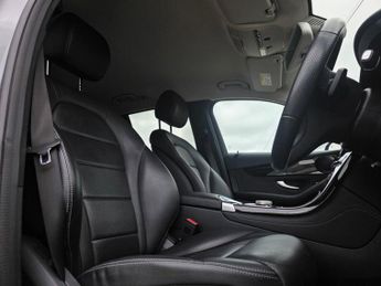 MERCEDES-BENZ GLC 2.1 GLC220d Urban Edition SUV 5dr Diesel G-Tronic+ 4MATIC Euro 6