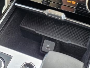 LAND ROVER RANGE ROVER 3.0 D300 MHEV SE SUV 5dr Diesel Auto 4WD Euro 6 (s/s) (300 ps)