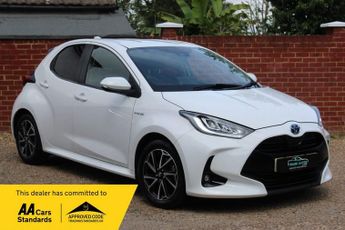 Toyota Yaris 1.5 VVT-h Design Hatchback 5dr Petrol Hybrid E-CVT Euro 6 (s/s) 