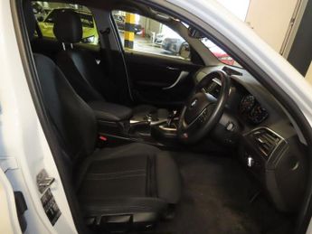 BMW 1 SERIES 1.5 118i GPF Sport Hatchback 5dr Petrol Auto Euro 6 (s/s) (136 p