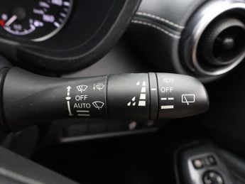 NISSAN JUKE 1.0 DIG-T N-Connecta SUV 5dr Petrol Manual Euro 6 (s/s) (114 ps)