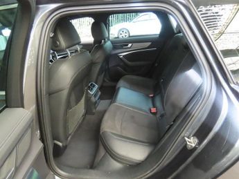 AUDI A6 AVANT 2.0 TDI 40 S line Estate 5dr Diesel S Tronic Euro 6 (s/s) (204 p