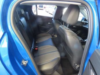 PEUGEOT E-208 50kWh Allure Hatchback 5dr Electric Auto (136 ps)