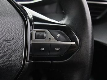 PEUGEOT E-208 50kWh Allure Hatchback 5dr Electric Auto (136 ps)