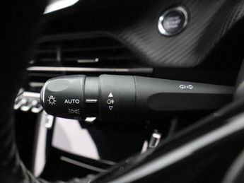 PEUGEOT E-208 50kWh Allure Hatchback 5dr Electric Auto (136 ps)