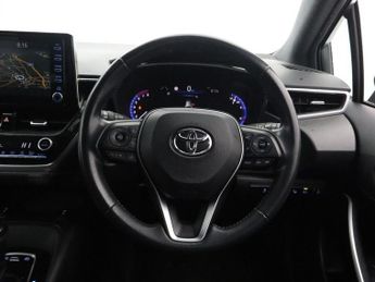 TOYOTA COROLLA 2.0 VVT-h GPF Design Touring Sports 5dr Petrol Hybrid CVT Euro 6