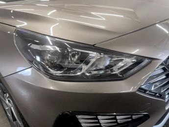 HYUNDAI I30 1.0 T-GDi MHEV SE Connect Hatchback 5dr Petrol Hybrid DCT Euro 6