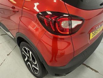 RENAULT CAPTUR 1.3 TCe ENERGY Iconic SUV 5dr Petrol Manual Euro 6 (s/s) (130 ps