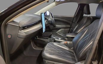 FORD MUSTANG MACH-E Standard Range 70kWh SUV 5dr Electric Automatic (269 ps)