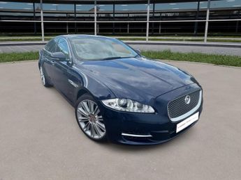 Jaguar XJ 3.0d V6 Portfolio Saloon 4dr Diesel Auto Euro 5 (s/s) (275 ps)