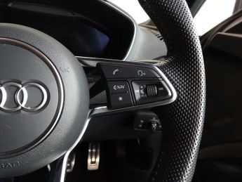 AUDI TT 2.0 TFSI 40 S line Coupe 3dr Petrol S Tronic Euro 6 (s/s) (197 p