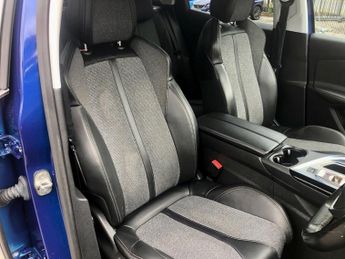 PEUGEOT 3008 1.2 PureTech GPF Allure SUV 5dr Petrol EAT Euro 6 (s/s) (130 ps)