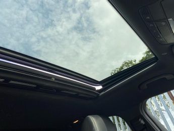 MERCEDES-BENZ EQC EQC 400 80kWh AMG Line (Premium) SUV 5dr Electric Auto 4MATIC (4