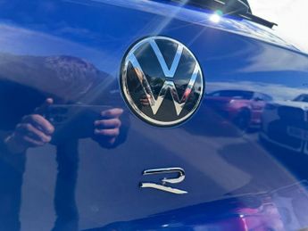 VOLKSWAGEN GOLF 2.0 TSI R Hatchback 5dr Petrol DSG 4Motion Euro 6 (s/s) (320 ps)