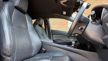 TOYOTA C-HR 1.8 VVT-h Excel SUV 5dr Petrol Hybrid CVT Euro 6 (s/s) (122 ps)