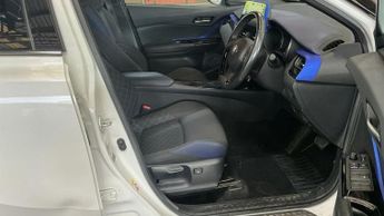 TOYOTA C-HR 2.0 VVT-h Dynamic SUV 5dr Petrol Hybrid CVT Euro 6 (s/s) (184 ps