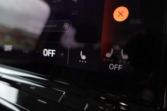 VOLKSWAGEN ID. BUZZ Pro 77kWh Life MPV 5dr Electric Auto (204 ps)