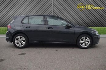 VOLKSWAGEN GOLF 1.0 eTSI MHEV Life Hatchback 5dr Petrol Hybrid DSG Euro 6 (s/s) 