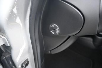 MINI Electric Hatch Cooper SE 32.6kWh Level 1 Hatchback 3dr Electric Auto (184 ps)