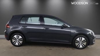 VOLKSWAGEN E-GOLF 35.8kWh e-Golf Hatchback 5dr Electric Auto (136 ps)