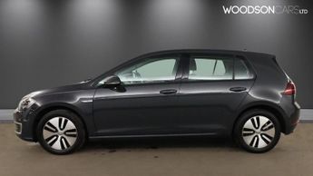 VOLKSWAGEN E-GOLF 35.8kWh e-Golf Hatchback 5dr Electric Auto (136 ps)
