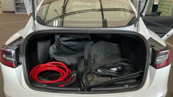 TESLA Model 3 Standard Range Plus Saloon 4dr Electric Auto RWD (241 bhp)