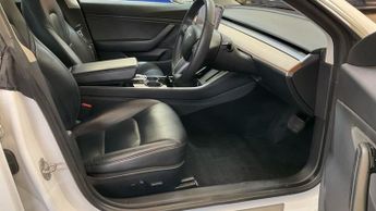 TESLA Model 3 Standard Range Plus Saloon 4dr Electric Auto RWD (241 bhp)